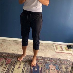 Lululemon Capri dance joggers